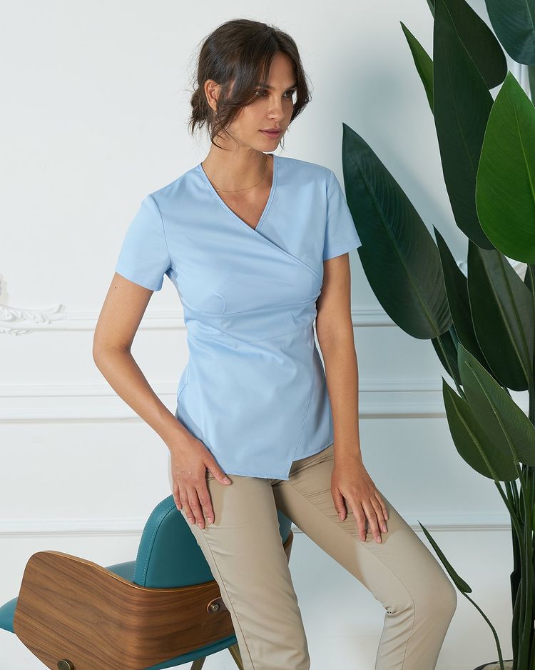 Медицинская женская блуза голубая Karamel kl202