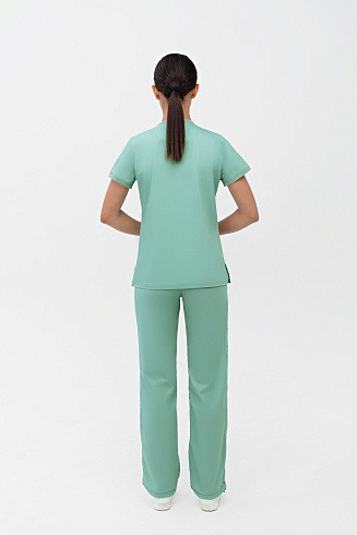 Медицинская куртка женская зеленого цвета Вне времени CH020