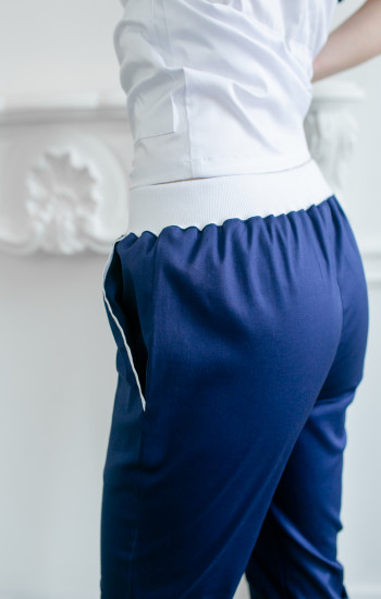 Медицинские брюки женские синие с белым поясом IvaMed №2