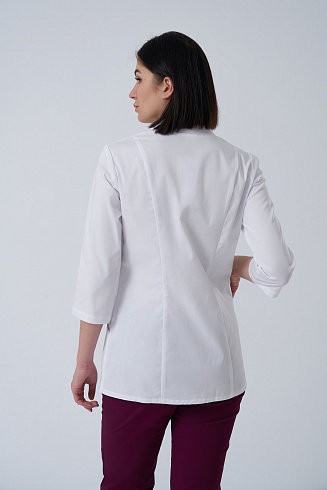 Медицинская куртка женская белого цвета Вне времени 3-415