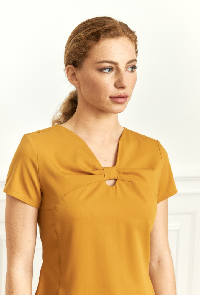 Медицинская блуза женская, горчичного цвета, Лечи красиво 1058