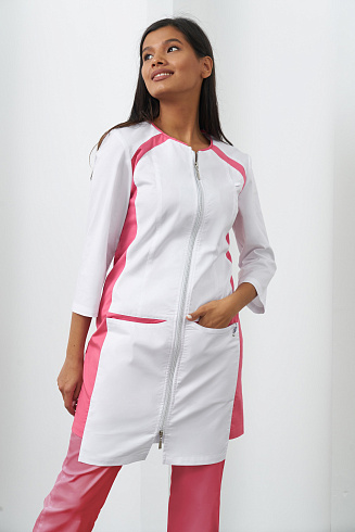Медицинский костюм женский белого цвета Вне времени К619